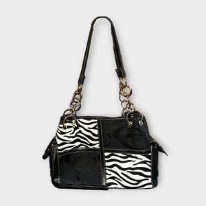Zebra Striped Block Pattern Shoulder Bag | Black and White Handbag Purse